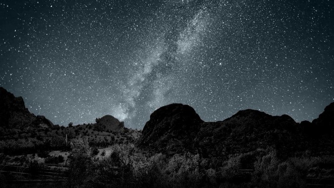 北京日报点名批评“苏超”过度娱乐化，它是否管的太宽了？为什么无良媒体不会被查封取缔？